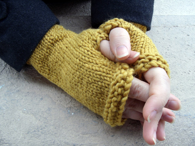 winter sunshine mitts