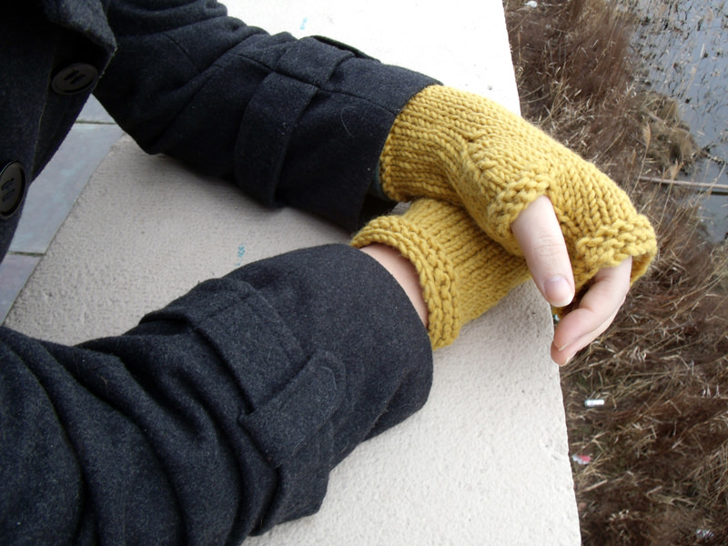 winter sunshine mitts